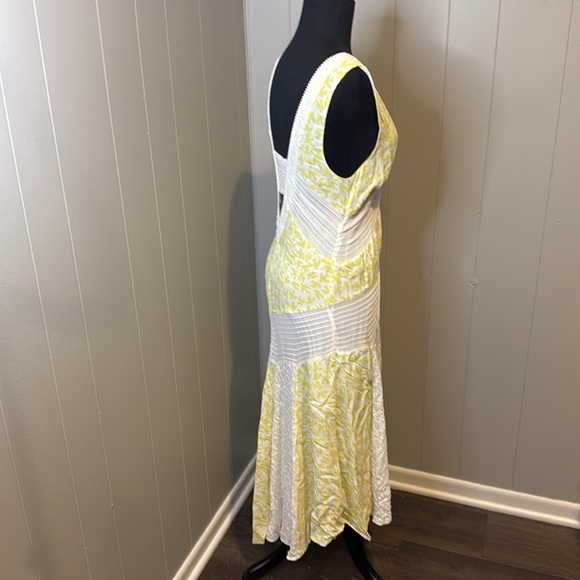 Leifnotes Women’s 8 Double V Neck Maxi Dres Embroidered Bird Pattern Sheer - Picture 3 of 7